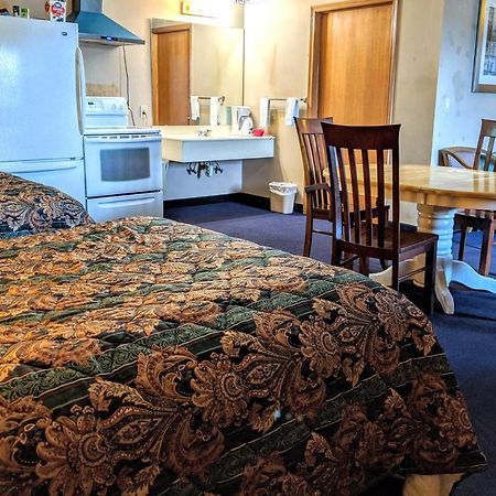 Executive Inn Thomson Екстериор снимка