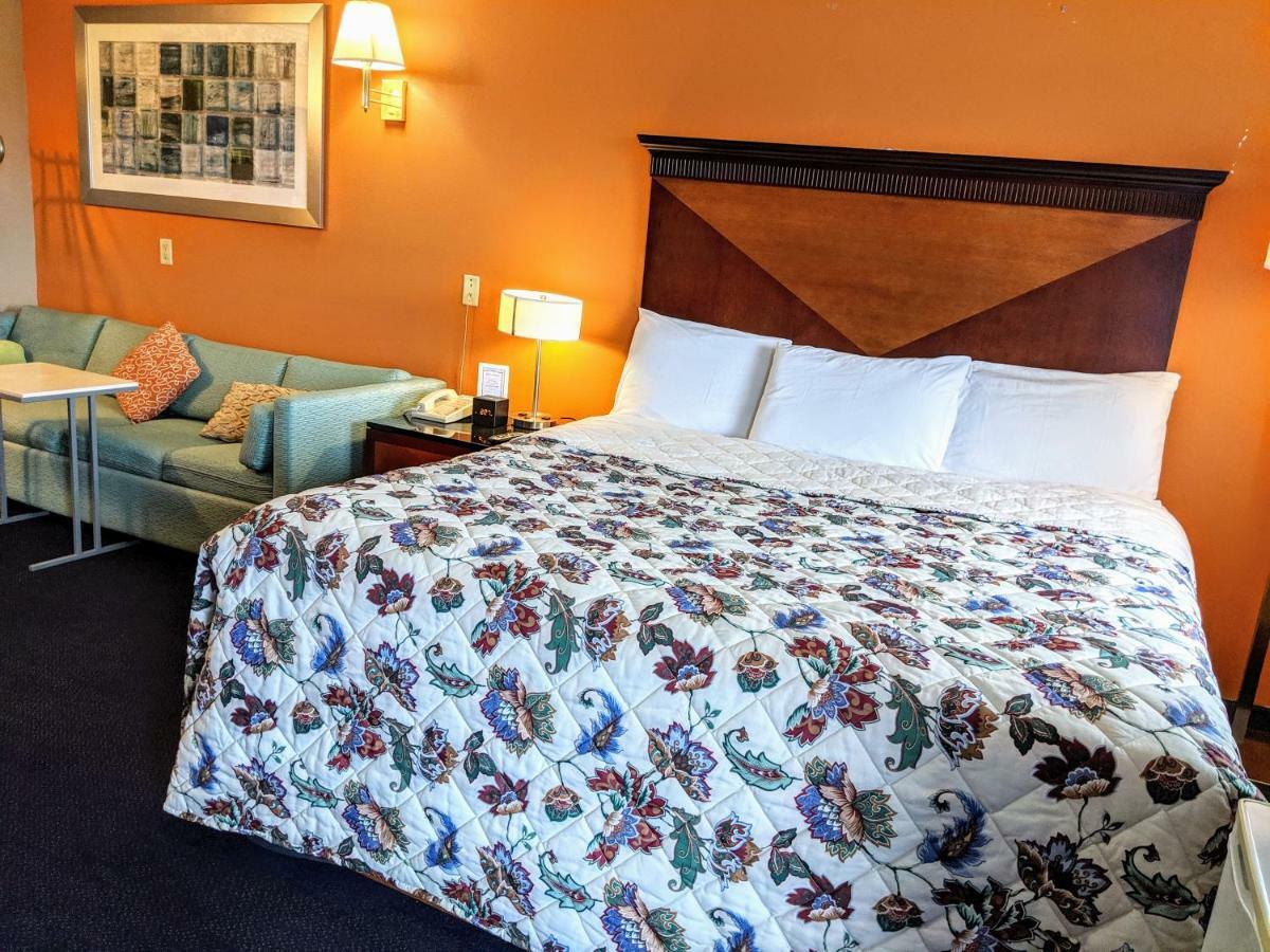 Executive Inn Thomson Екстериор снимка