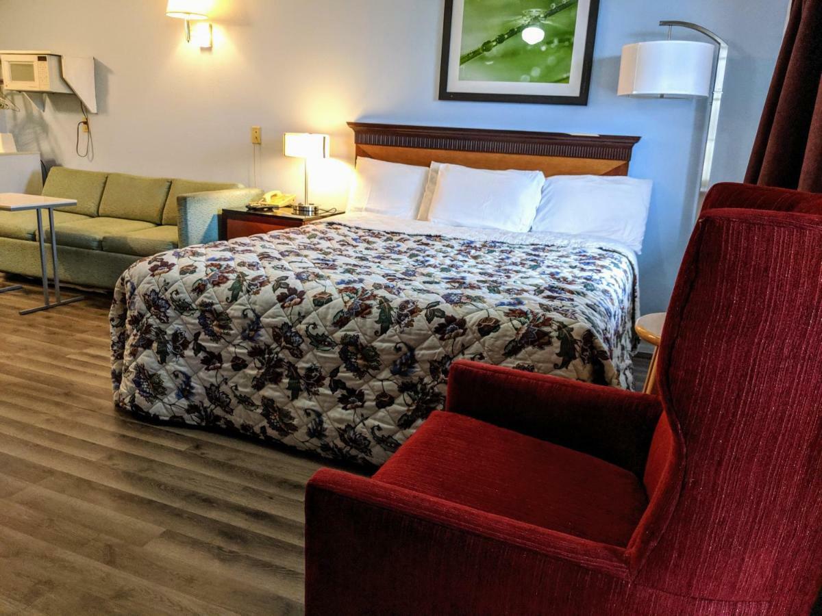 Executive Inn Thomson Екстериор снимка